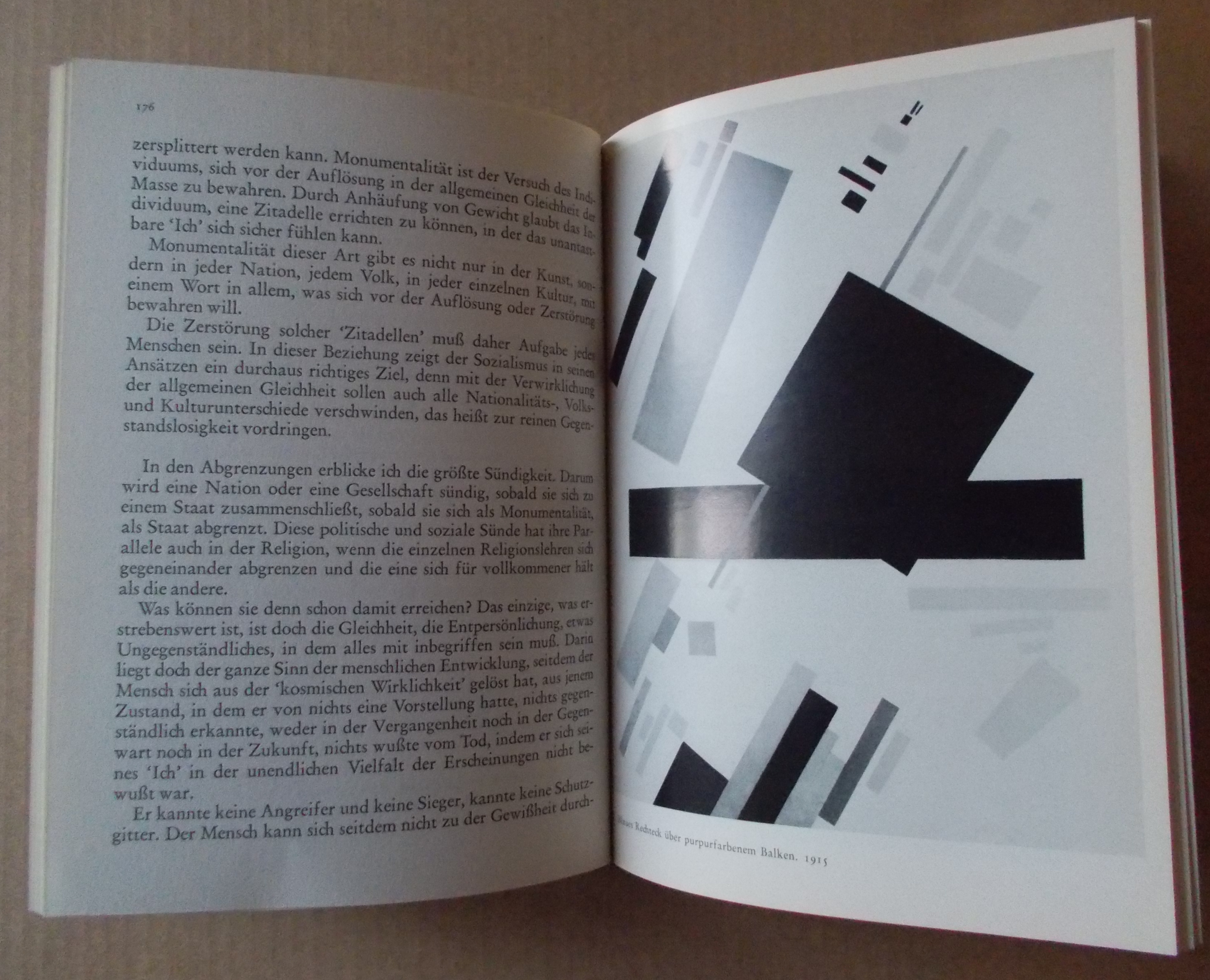 Kasimir Malewitsch:Suprematismus - die gegenstandslose Welt