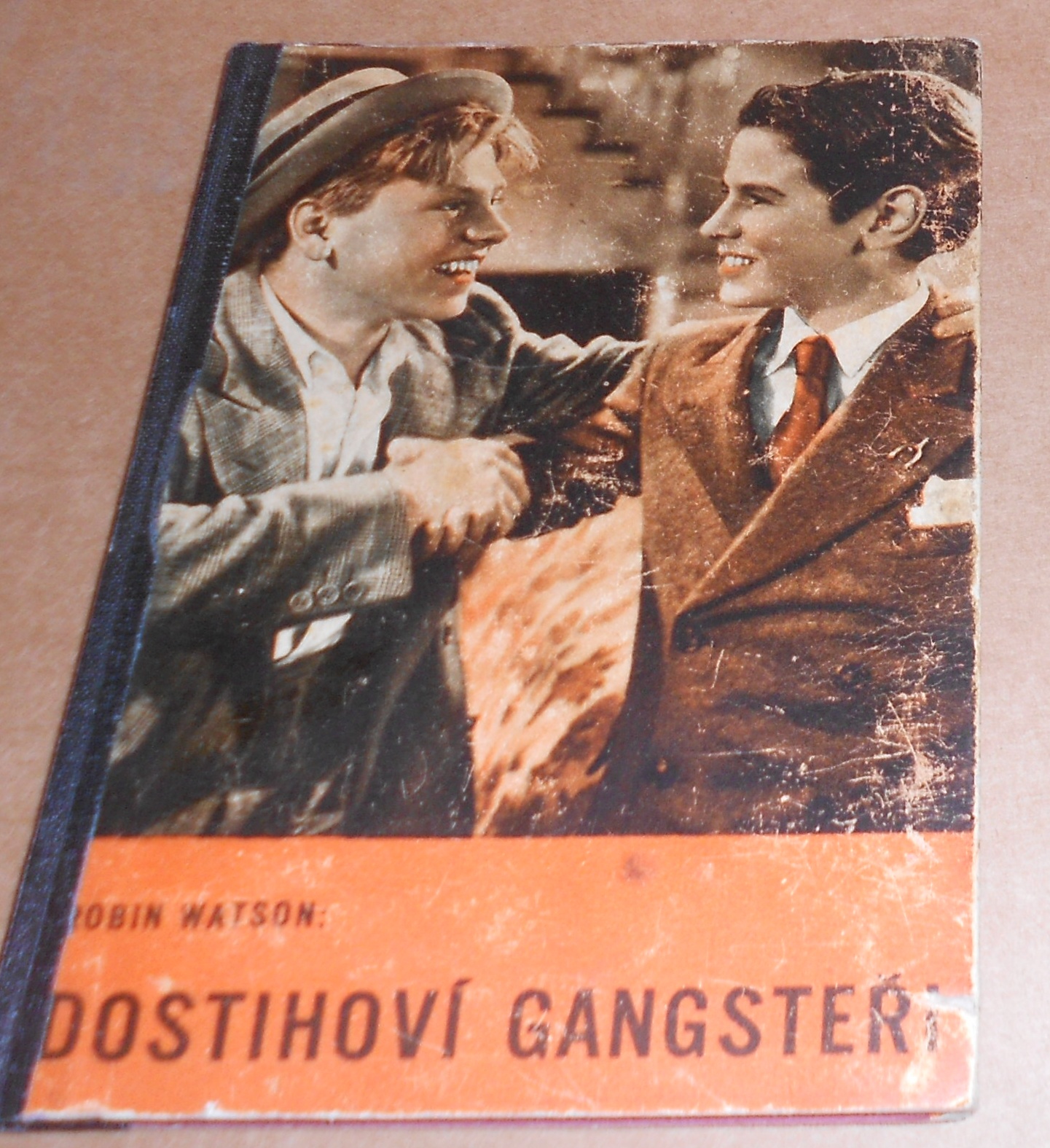 Robin Watson: Dostihoví gangsteři