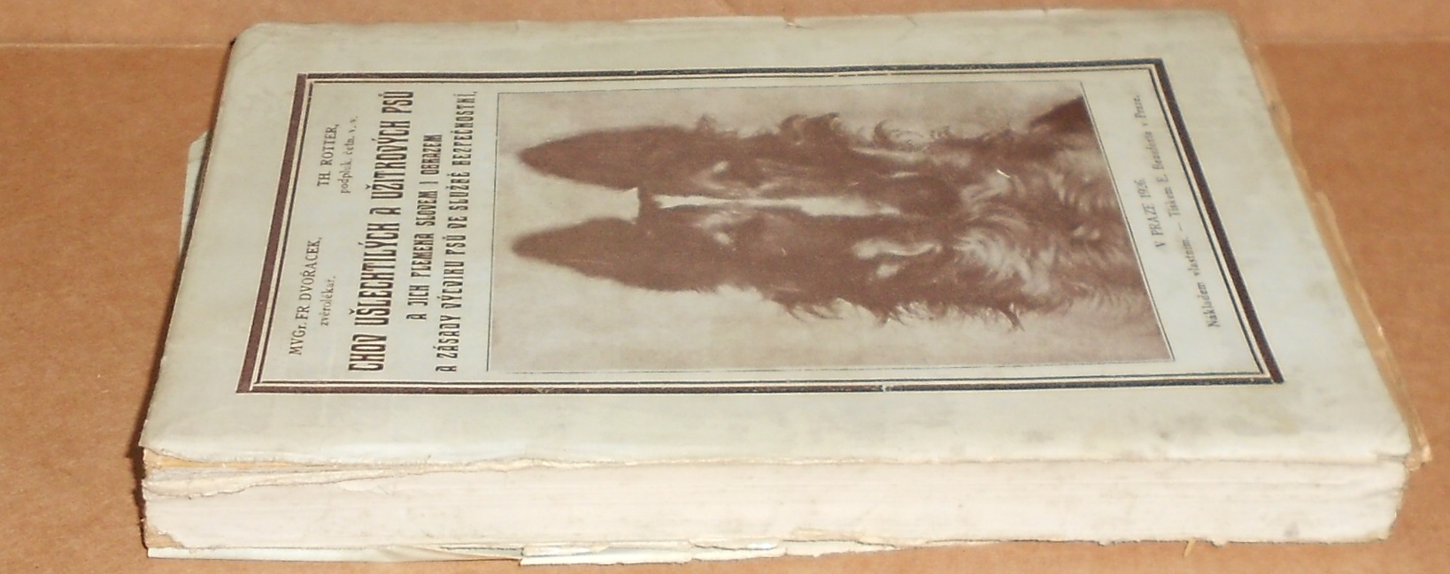 F. Dvořáček, T. Rotter: Chov ušlechtilých a užitkových psů