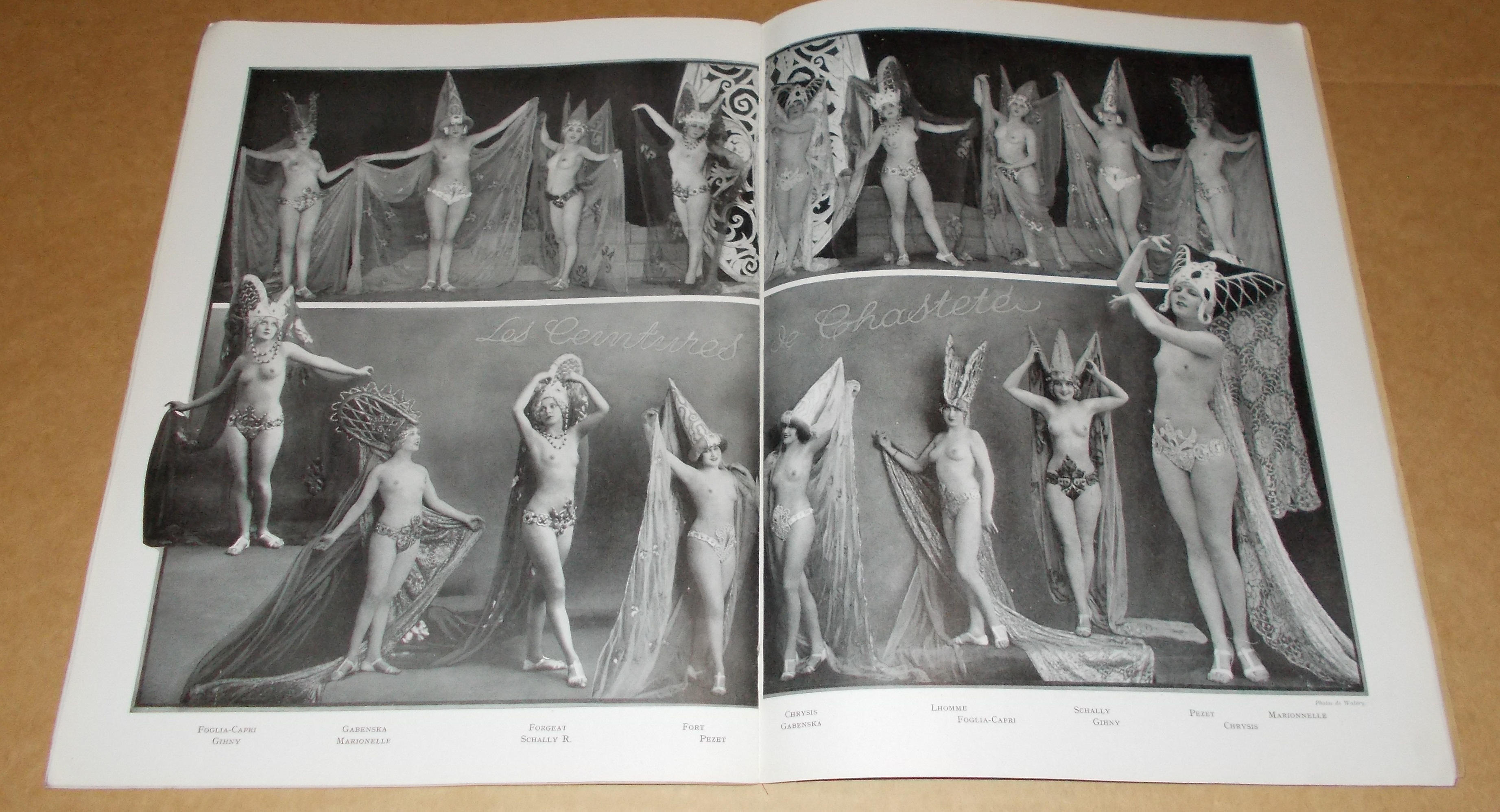 La Revue des Folies Bergere un Soir de Folie