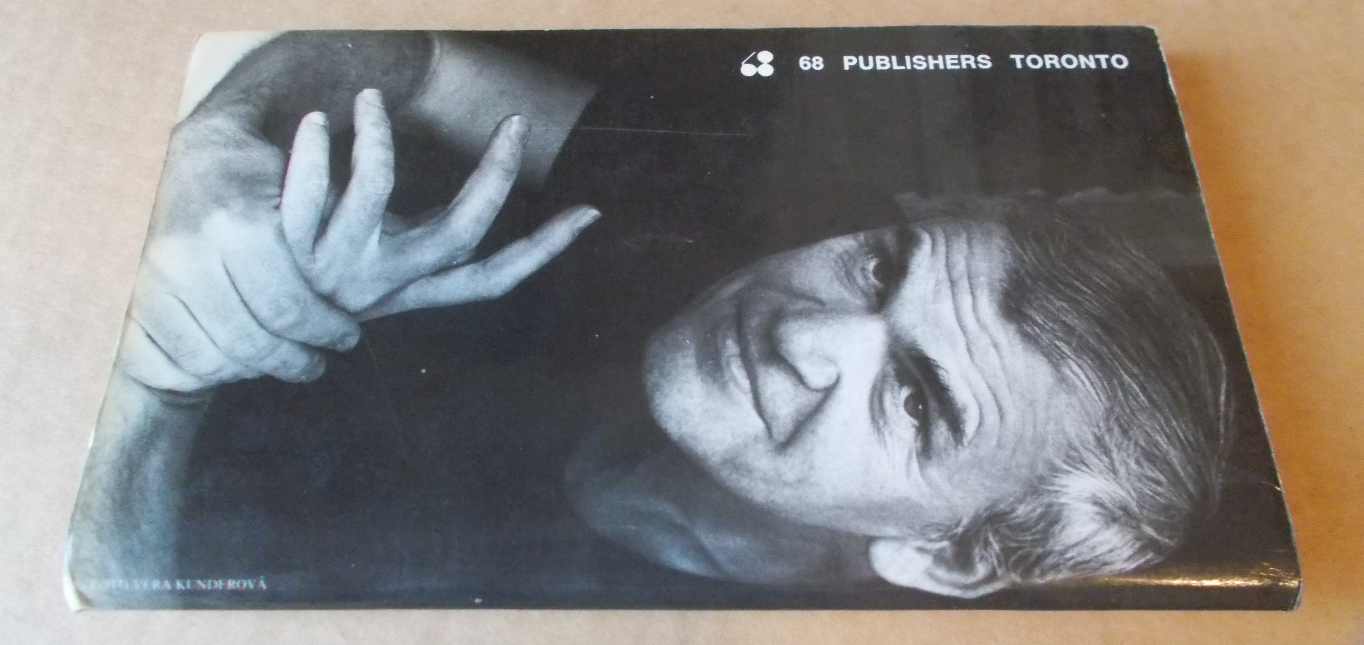 Kilan Kundera: Kniha smíchu a zapomění