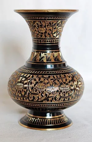 Mosazná váza