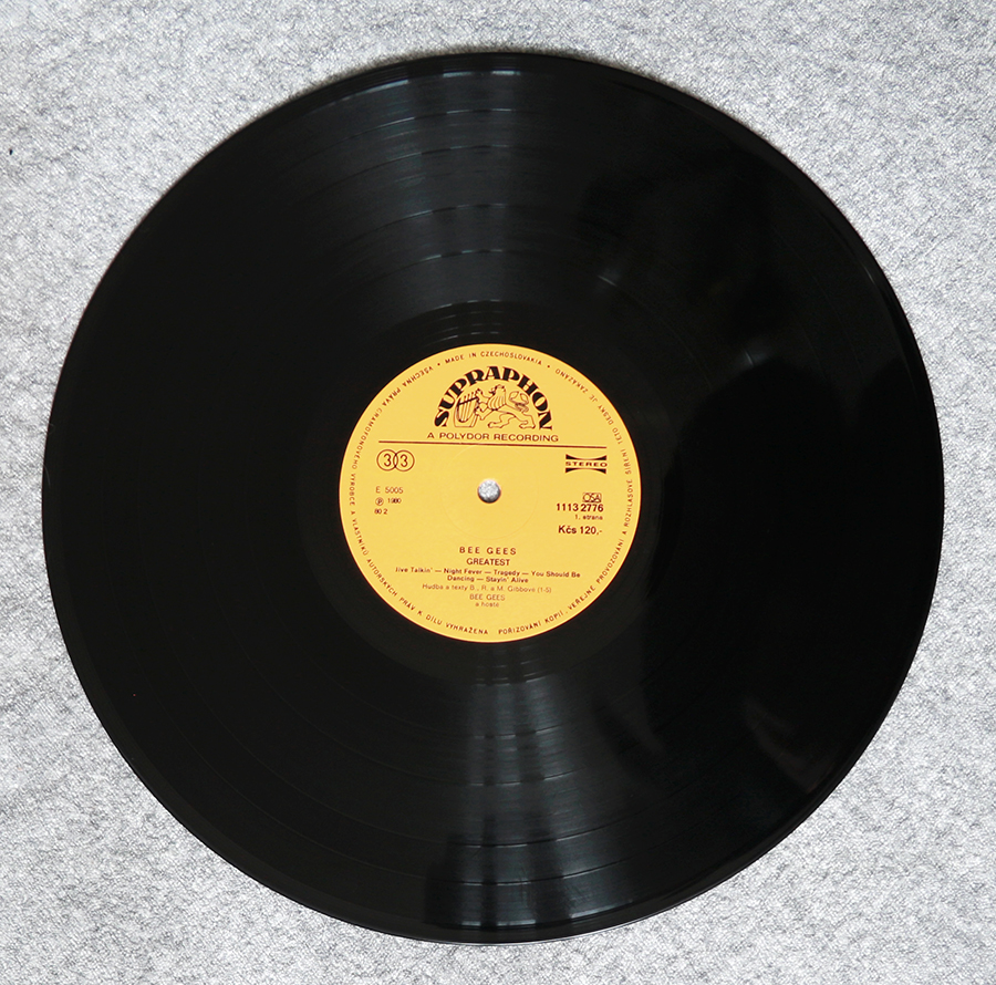 LP Bee Gees