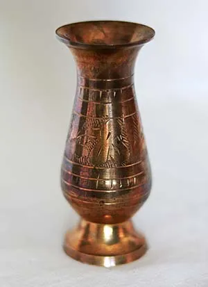 Mosazná váza